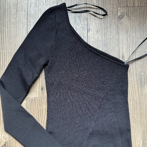 REVOLVE MINKPINK BODYCON STRETCH ONE SHOULDER BLACK TOP - SMALL - Picture 4 of 6